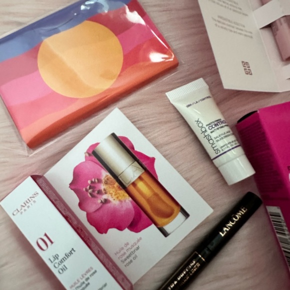 Sunrise to Sunset 7-Pc. Beauty Sampler Set New. - Picture 4 of 7